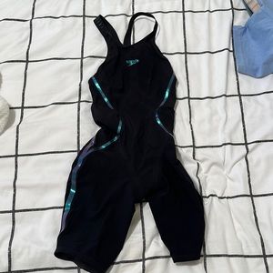 Speedo vanquisher 2.0 knee skin